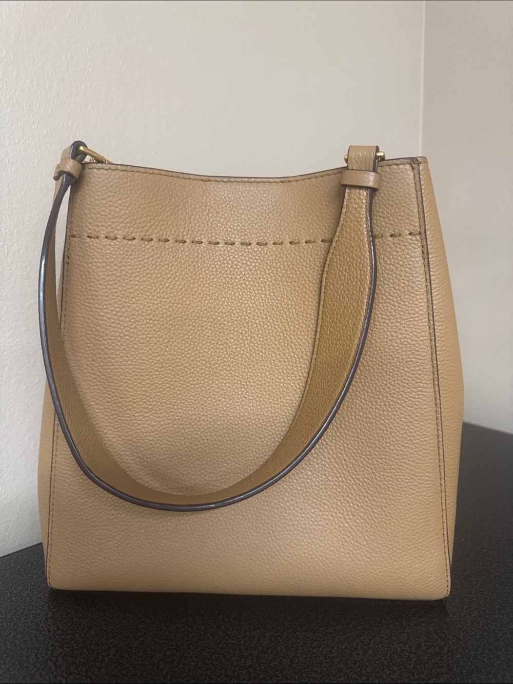 Tory Burch Pebbled Leather Bucket Shoulder Bag in Tan - Picture 3 of 9